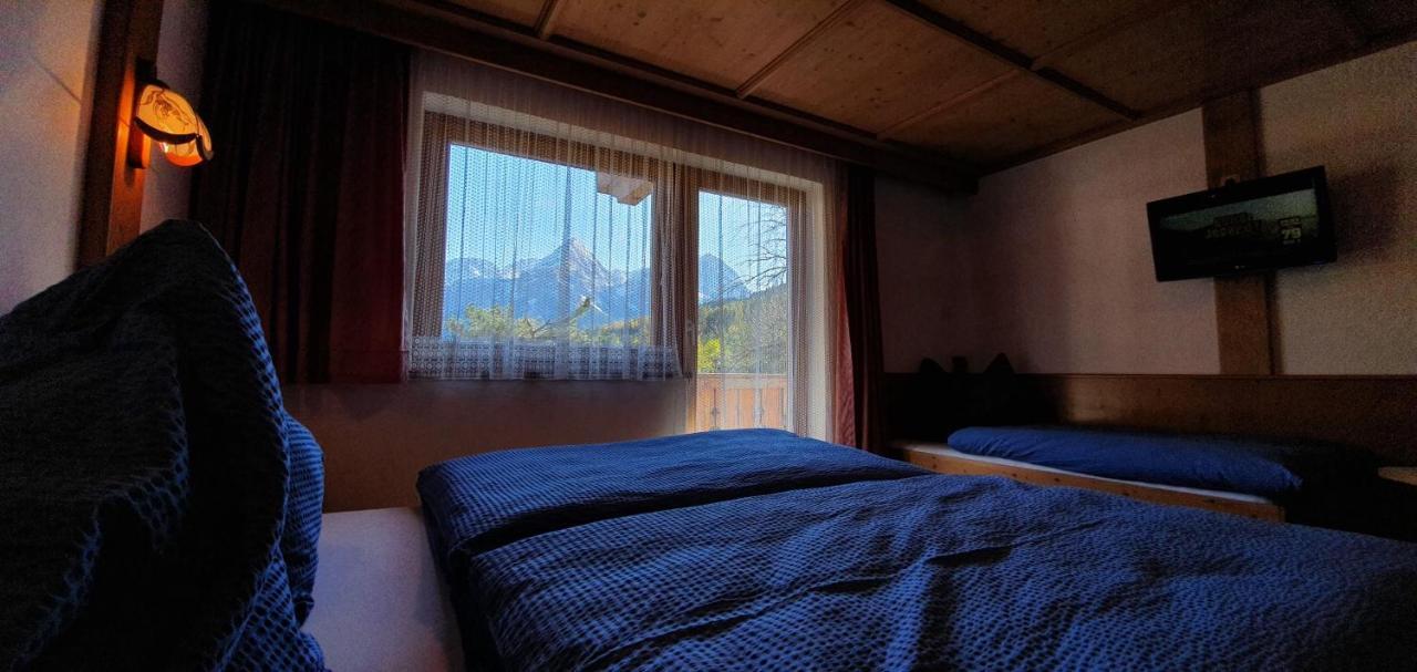Pension Appartements Via Claudia Лермос Екстер'єр фото